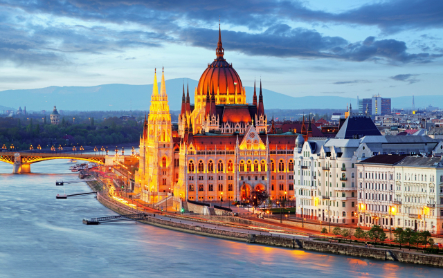 Oferta Speciala City break Budapesta - 3 nopti - zbor din Bucuresti - tarife de la 240 euro de persoana