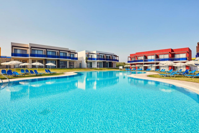 ULTIMELE LOCURI RODOS, AVION DIN BUCURESTI, LA HOTEL ALL SENSES NAUTICA BLUE RESORT 5*, LA TARIFUL DE 647 EURO/PERSOANA, AI!