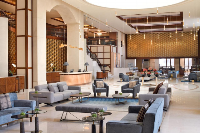 ULTIMELE LOCURI DE RUSALII LA DUBAI  HOTEL CROWNE PLAZA DUBAI JUMEIRAH  5*****   ZBOR DIN OTOPENI CU TAXE INCLUSE