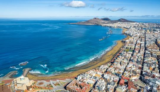 ULTIMELE LOCURI GRAN CANARIA, SENIOR VOYAGE, AVION DIN BUCURESTI, LA HOTEL DE 4*, LA TARIFUL DE 918 EURO/PERSOANA, DEMIPENSIUNE!