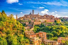 PASTE IN TOSCANA, INIMA ITALIEI, SENIOR VOYAGE, AVION DIN BUCURESTI, LA HOTEL DE 4*, LA TARIFUL DE 510 EURO/PERS, HB!