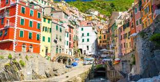 PASTE IN TOSCANA, INIMA ITALIEI, SENIOR VOYAGE, AVION DIN BUCURESTI, LA HOTEL DE 4*, LA TARIFUL DE 510 EURO/PERS, HB!