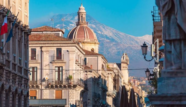 PASTE IN SICILIA, SENIOR VOYAGE, AVION DIN BUCURESTI, LA HOTEL DE 4*, LA TARIFUL DE 469 EURO/PERSOANA, DEMIPENSIUNE!