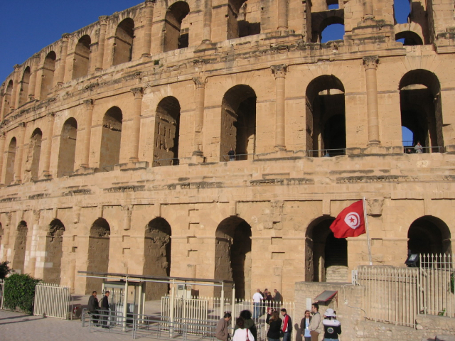 08.07 Zbor Bucuresti Tunisia, El Mouradi Port El Kantaoui 480 euro/pers/sejur 7 nopti all inclusive, taxe aeroport + transfer