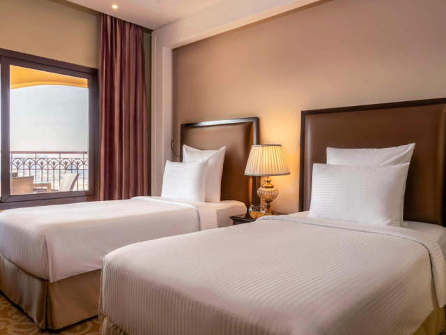 DELUXE  PE PLAJA IN EMIRATE  5*****PULLMAN ALL INCLUSIVE 7 NOPTI ZBOR DIRECT DIN  OTOPENI CU TAXE INCLUSE