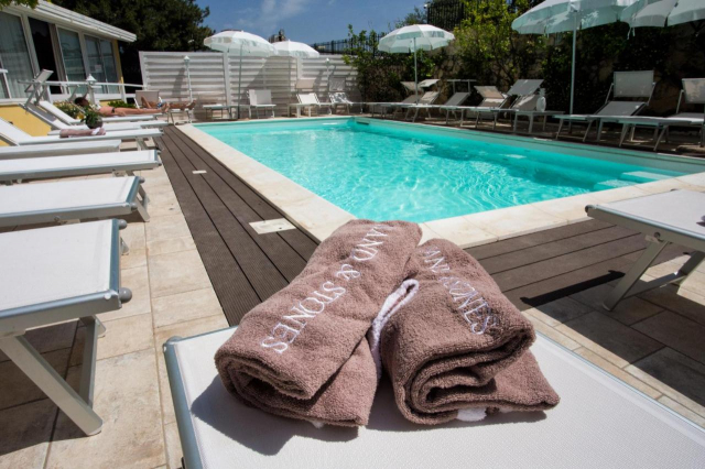 ULTRA LAST MINUTE COASTA AMALFITANA  4**** DEMIPENSIUNE SERENA  ZBOR DIRECT DIN OTOPENI CU TAXE INCLUSE