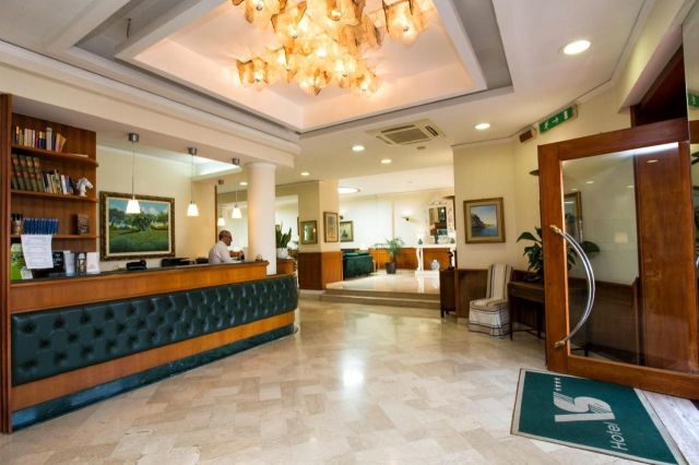 ULTRA LAST MINUTE COASTA AMALFITANA  4**** DEMIPENSIUNE SERENA  ZBOR DIRECT DIN OTOPENI CU TAXE INCLUSE