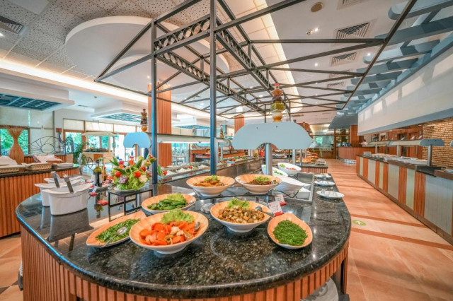 ALBENA, HOTEL RALITSA SUPERIOR AQUACLUB 4*, LA TARIFUL DE 519 EURO/PERSOANA, ALL INCLUSIVE!