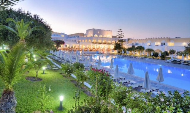 ULTIMELE LOCURI KOS, AVION DIN BUCURESTI, LA HOTEL PLATANISTA 4*, LA TARIFUL DE 979 EURO/PERSOANA, DEMIPENSIUNE!