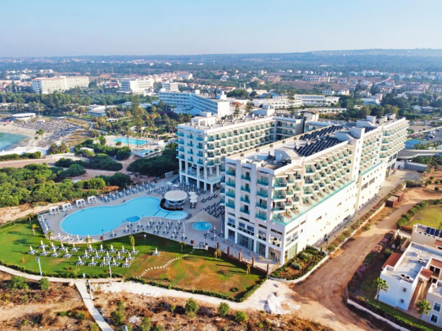 ULTRA LAST MINUTE DELUXE  LA PLAJA IN CIPRU 5*****NISSIBLUE  BEACH DEMIPENSIUNE ZBOR DIRECT DIN OTOPENI CU TAXE INCLUSE