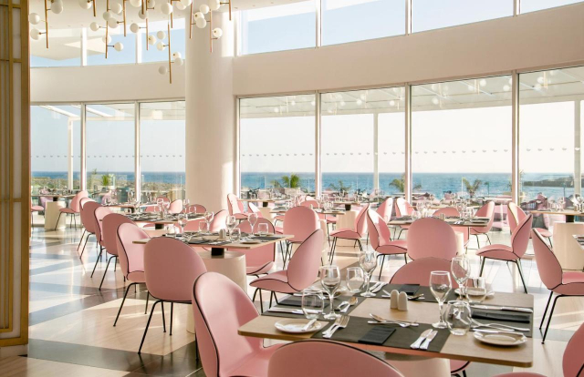 ULTRA LAST MINUTE DELUXE  LA PLAJA IN CIPRU 5*****NISSIBLUE  BEACH DEMIPENSIUNE ZBOR DIRECT DIN OTOPENI CU TAXE INCLUSE