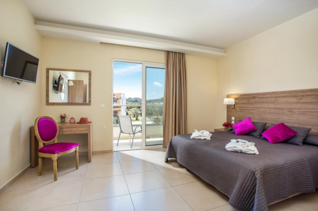 Sejur in Rhodos: 590 euro cazare 7 nopti cu All inclusive+ transport avion+ toate taxele