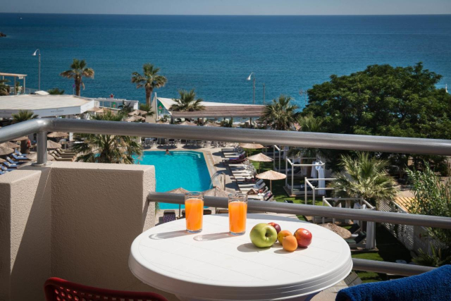 CRETA HERAKLION, AVION DIN SIBIU, LA HOTEL DORIAN APARTMENTS BALI 3*, LA TARIFUL DE 636 EURO/PERSOANA, ALL INCLUSIVE!