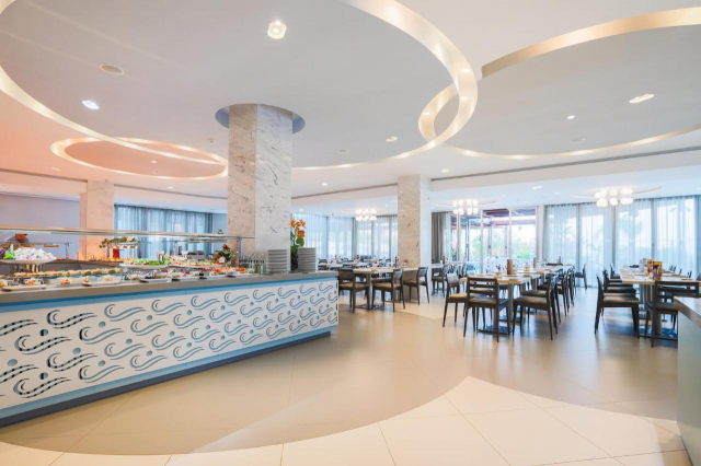 ULTRA LAST MINUTE LA PLAJA IN CIPRU 4**** VASSOS NISSI BEACH  ZBOR DIRECT DIN OTOPENI CU TAXE INCLUSE