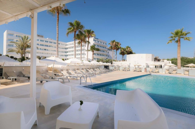ULTIMELE LOCURI PLAJA CIPRU 4**** DEMIPENSIUNE TASIA MARIS BEACH ZBOR DIRECT DIN OTOIPENI CU TAXE INCLUSE