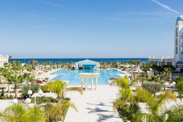 Sejur in Tunisia: 575 euro cazare 7 nopti cu All  inclusive+ transport avion+ toate taxele