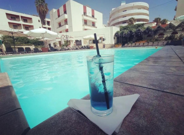La Plaja in Malta 7 nopti cazare The  San Anton  Hotel 3*** zbor din Otopeni cu taxe incluse