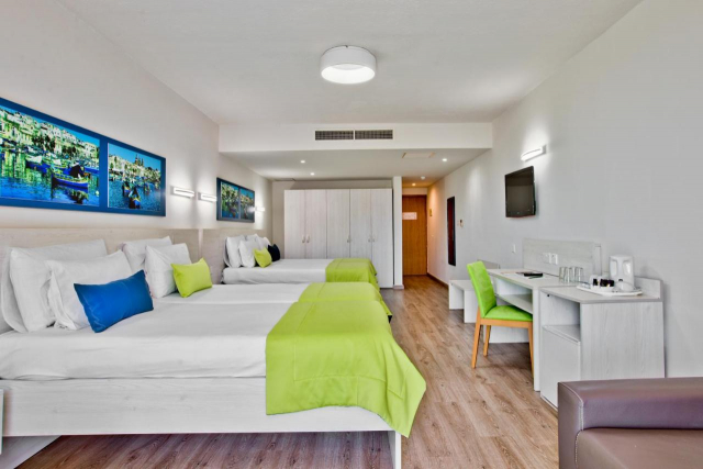 LAST MINUTE MALTA SANTANA  HOTEL 4**** MIC DEJUN ZBOR DIN OTOPENI CU TAXE INCLUSE