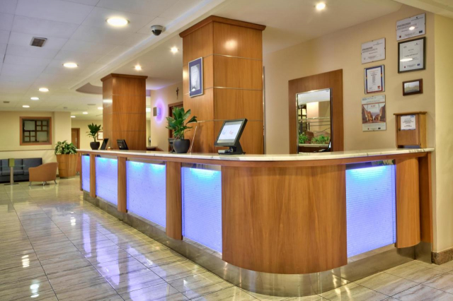 LAST MINUTE MALTA LUNA  HOTEL 4**** DEMIPENSIUNE ZBOR DIN OTOPENI CU TAXE INCLUSE