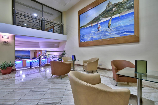 LAST MINUTE MALTA LUNA  HOTEL 4**** DEMIPENSIUNE ZBOR DIN OTOPENI CU TAXE INCLUSE