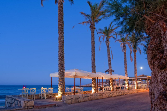 Sejur in Creta: 700 euro cazare 7 nopti cu All inclusive+ transport avion+ toate taxele