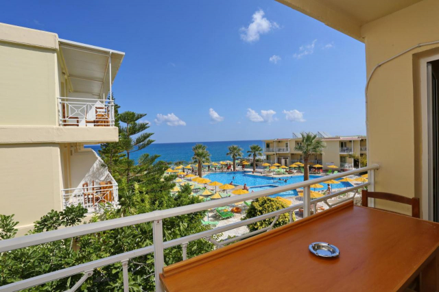 ULTRA LAST MINUTE INSULA CRETA 4**** ERI BEACH HOTEL ZBOR CHARTER DIN OTOPENI CU TAXE INCLUSE