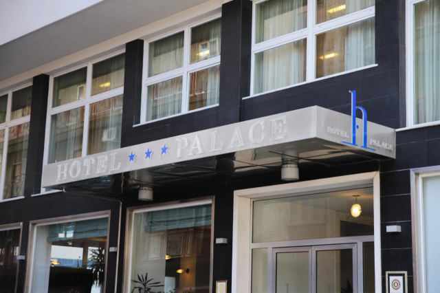 LAST MINUTE AMALFI COAST PALACE HOTEL 3*** MIC DEJUN ZBOR DIN OTOPENI CU TAXE INCLUSE