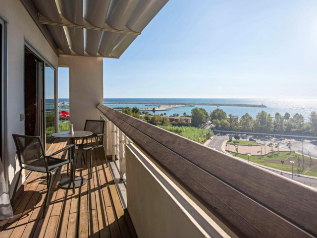 LAST MINUTE AMALFI COAST NOVOTEL SALERNO 4**** MIC DEJUN ZBOR DIN OTOPENI CU TAXE INCLUSE