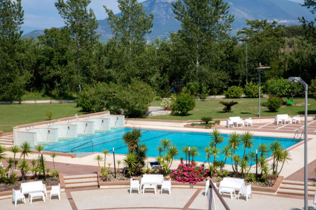 LAST MINUTE AMALFI COAST  GRAND HOTEL PAESTRUM 4**** MIC DEJUN ZBOR DIN OTOPENI CU TAXE INCLUSE