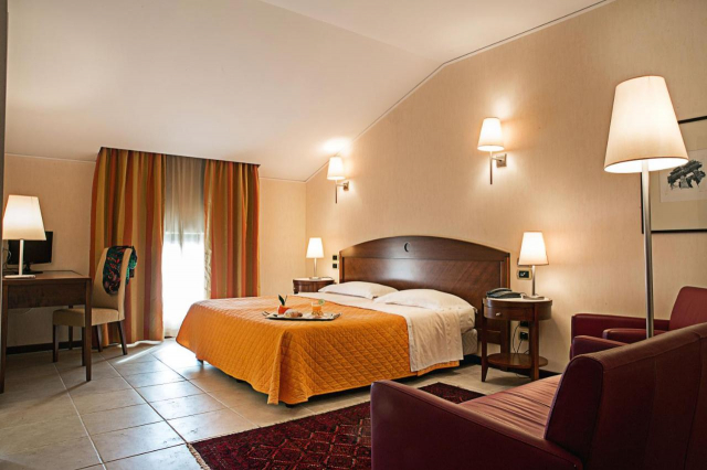 LAST MINUTE AMALFI COAST  GRAND HOTEL PAESTRUM 4**** MIC DEJUN ZBOR DIN OTOPENI CU TAXE INCLUSE