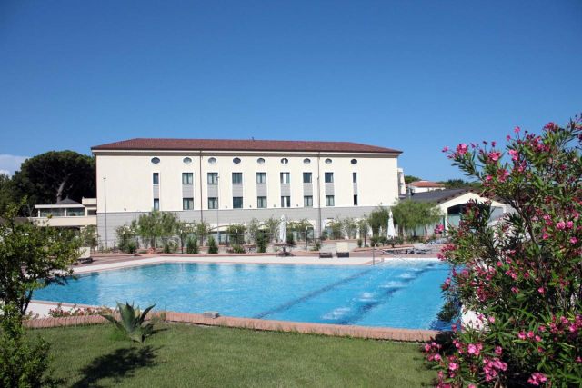 LAST MINUTE AMALFI COAST  GRAND HOTEL PAESTRUM 4**** MIC DEJUN ZBOR DIN OTOPENI CU TAXE INCLUSE