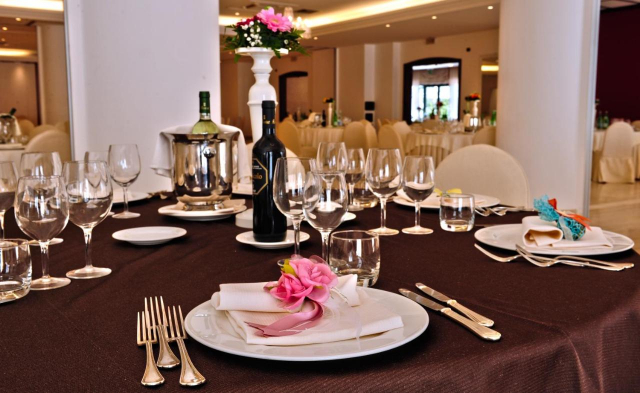 LAST MINUTE AMALFI COAST  GRAND HOTEL PAESTRUM 4**** MIC DEJUN ZBOR DIN OTOPENI CU TAXE INCLUSE