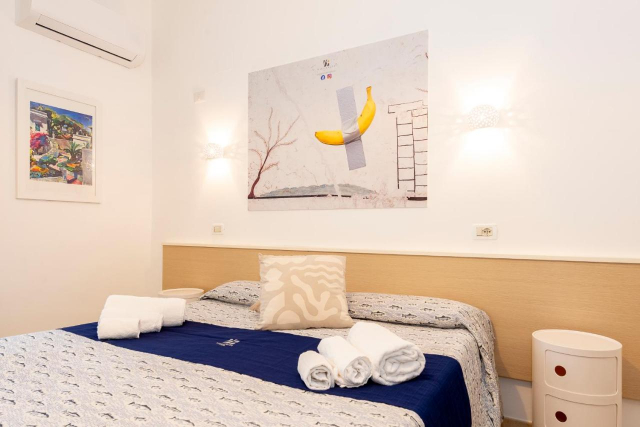 LAST MINUTE AMALFI COAST VILLA RITTA 3*** MIC DEJUN ZBOR DIN OTOPENI CU TAXE INCLUSE