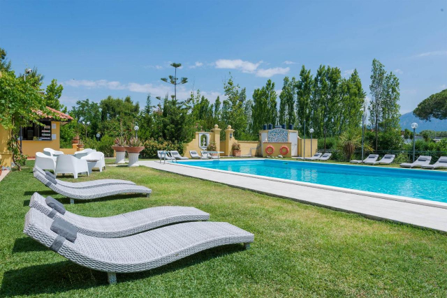 LAST MINUTE AMALFI COAST VILLA RITTA 3*** MIC DEJUN ZBOR DIN OTOPENI CU TAXE INCLUSE