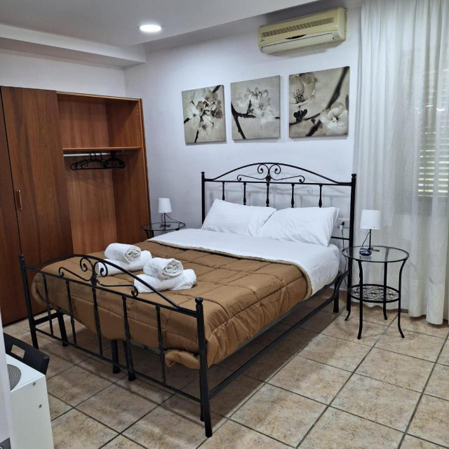 LAST MINUTE AMALFI COAST GIALLO LIMONE 3***  MIC DEJUN ZBOR DIN OTOPENI CU TAXE INCLUSE