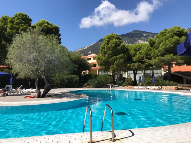 ULTRA LAST MINUTE SARDINIA 4**** CLUB ESSE PALMASERA ZBOR DIN OTOPENI CU TAXE INCLUSE