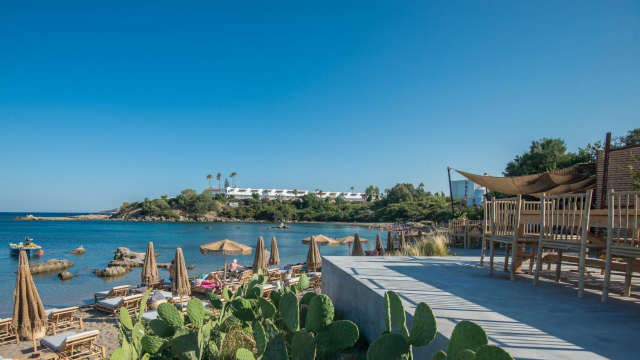 ULTRA LAST MINUTE INSULA RODOS AMIRA HOTEL 3*** DEMIPENSIUNE ZBOR DIRECT DIN CRAIOVA CU TAXE INCLUSE