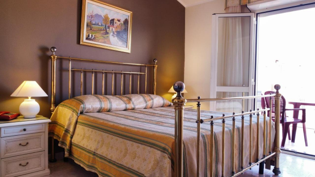 ULTRA LAST MINUTE SARDINIA 4**** SAN MARCO HOTEL ZBOR DIN OTOPENI CU TAXE INCLUSE