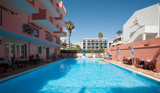 ULTRA LAST MINUTE SARDINIA 4**** SAN MARCO HOTEL ZBOR DIN OTOPENI CU TAXE INCLUSE