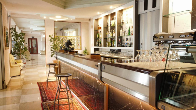 ULTRA LAST MINUTE SARDINIA 4**** SAN MARCO HOTEL ZBOR DIN OTOPENI CU TAXE INCLUSE