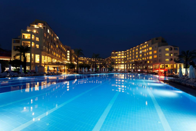 ULTIMELE LOCURI ANTALYA, AVION DIN BUCURESTI, LA HOTEL SELECTUM FAMILY RESORT SIDE 5*, LA TARIFUL DE 1120 EURO/PERSOANA, UAI!