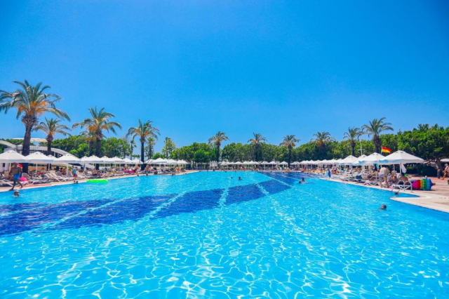 ULTIMELE LOCURI ANTALYA, AVION DIN BUCURESTI, LA HOTEL SELECTUM FAMILY RESORT SIDE 5*, LA TARIFUL DE 1120 EURO/PERSOANA, UAI!