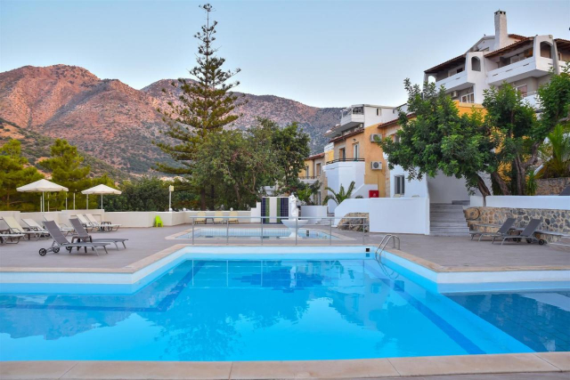 Sejur in Creta: 425 euro cazare 7 nopti cu All inclusive + transport avion+ toate taxele