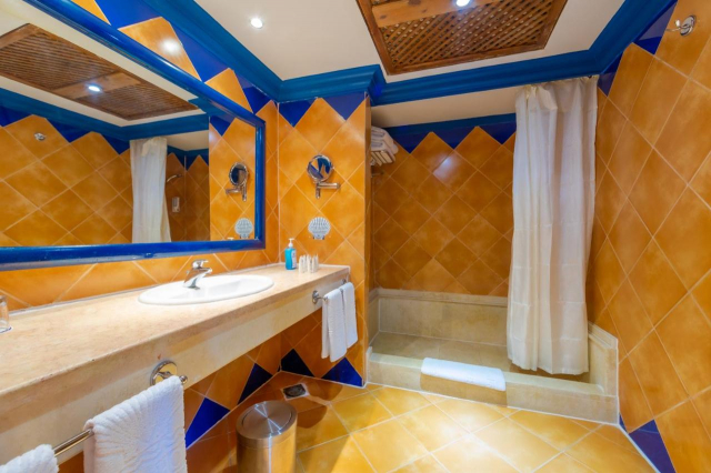 ULTIMELE LOCURI EGYPT 5***** ALL INCLUSIVE THE GRAND MAKADI ZBOR CHARTER DIN OTOPENI CU TAXE INCLUSE