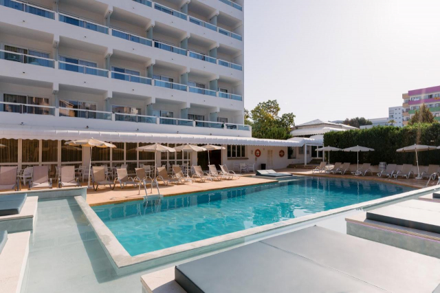 ULTRA LAST MINUTE PALMA DE MALLORCA VISTANOVA  HOTEL 3*** DEMIPENSIUNE ZBOR DIN CLUJ/OTOPENI CU TAXE INCLUSE