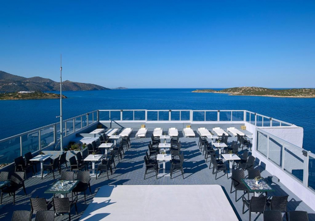 CRETA HERAKLION, AVION DIN TIMISOARA, LA HOTEL MISTRAL BAY 4*, LA TARIFUL DE 572 EURO/PERSOANA, DEMIPENSIUNE!