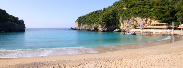 Hai la plaja in Corfu cu avion din Bucuresti la doar 599 euro/pers!
