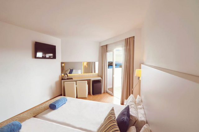 ULTRA LAST MINUTE  PALMA 4**** ALL INCLUSIVE KONTIKI PLAYA ZBOR DIRECT DIN OTOPENI CU TAXE INCLUSE