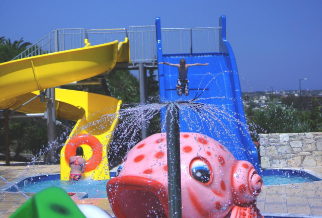 ULTRA LAST MINUTE INSULA CRETA 4**** ALL INCLUSIVE MEDITERANEO ZBOR DIRECT DIN OTOPENI CU TAXE INCLUSE