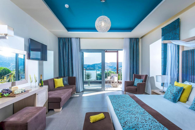 ULTRA LAST MINUTE INSULA CRETA 4**** ALL INCLUSIVE BLUE BAY RESORTZBOR DIN OTOPENI/CLUJ NAPOCA CU TAXE INCLUSE